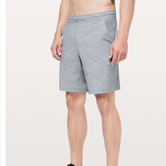 LULULEMON Pace Breaker Lined Shorts 9" Inseam Gray Size Medium - Picture 1 of 7